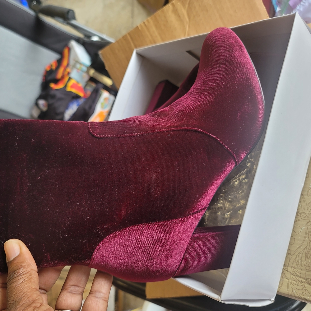 Steve Madden Red Heeled Boots with Sleek Silhouette